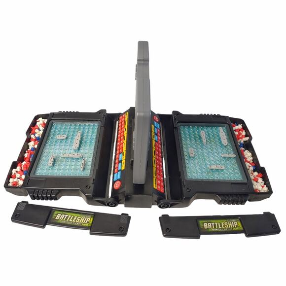 Electronic Battleship Game Talking Lights & Sounds Hasbro Circa 2005 Vintage Toy - Picture 2 of 7